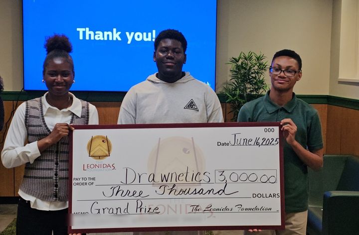 Team Drawnetics with the $3,000 RiderWorks grand prize